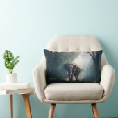 陽に照らされた森の中のアジアゾウ ランバークッション (椅子)