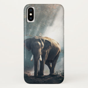 陽光に照らされた森の広場に立つアジアゾウ iPhone X ケース