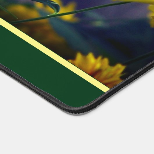 陽光の黄色い花パーソナライズされた デスクマット (コーナー)