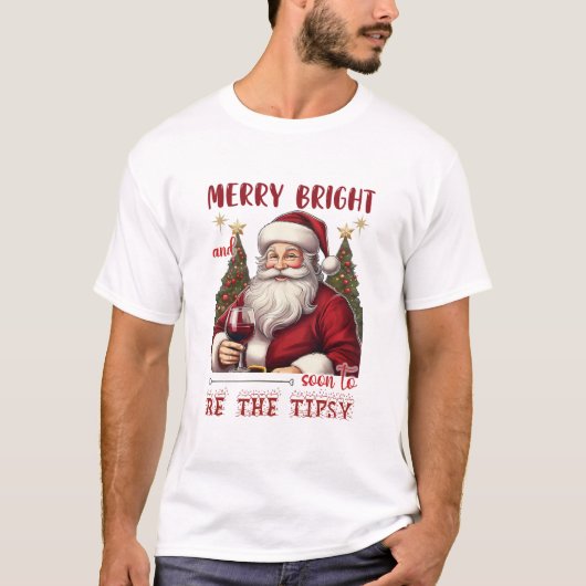 陽気で明るく すぐに酔っ払うクリスマス 冗談 Tシャツ (正面)