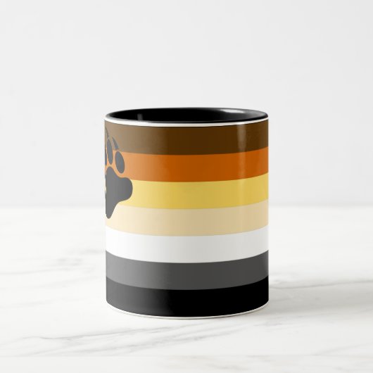 陽気なくまのプライドの旗 ツートーンマグカップ (中央)