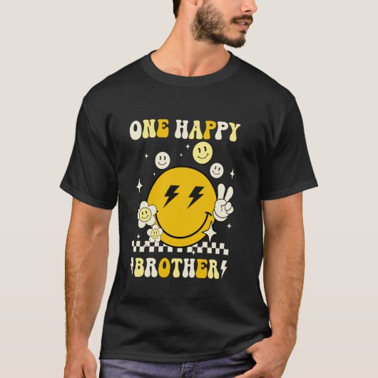 陽気なひとり幸せな兄弟スマイルフェイス誕生日ファミリ Tシャツ (正面)