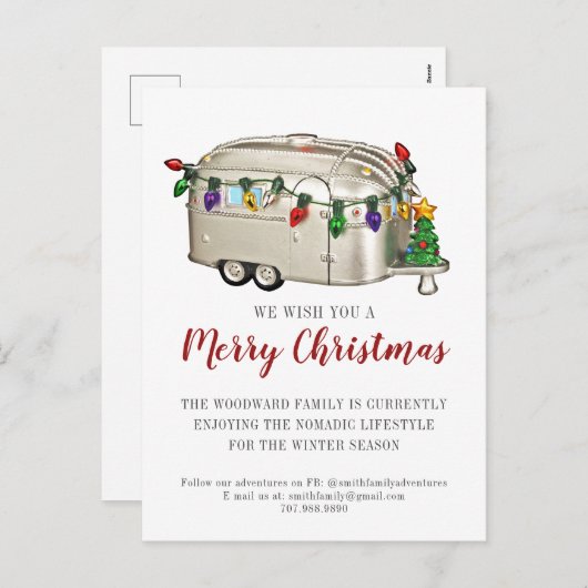 陽気なクリスマスのキャンパーが道路で挨拶 シーズンポストカード (正面/裏面)