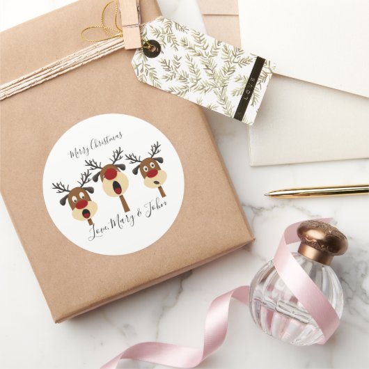陽気なクリスマス歌うトナカイ ラウンドシール (ギフト)