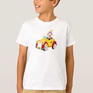 陽気なピエロは黄色い車お洒落を運転する Tシャツ