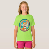 陽気な犬のカラフル漫画イラストレーション Tシャツ (正面フル)
