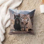 陽気な猫 vs. 気難しい猫 - ユーモア クッション (ブランケット)