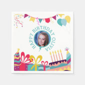 陽気な誕生日パーティーカスタムフォト文字 スタンダードカクテルナプキン (正面)