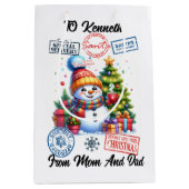 陽気な雪だるまとギフトとホリデーシール ミディアムペーパーバッグ (正面)