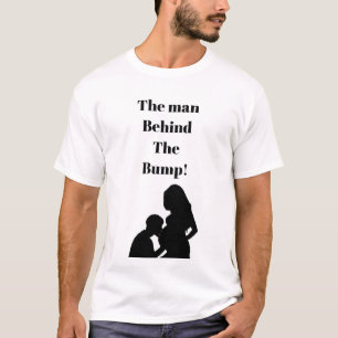 隆起の後ろの引用文のTシャツの人 Tシャツ