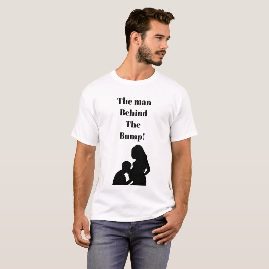 隆起の後ろの引用文のTシャツの人 Tシャツ (正面フル)