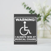 障害者用皮肉な車椅子ミュージカルチェア ポストカード (スタンド正面)