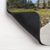 隠された湖の眺めへの細道 マウスパッド (コーナー)