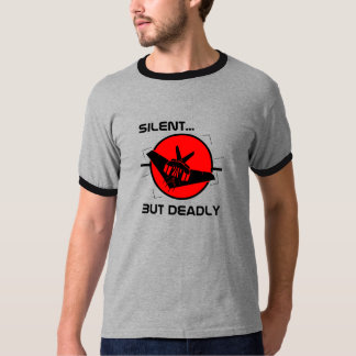 隠しだての爆撃機 Tシャツ