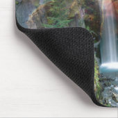 隠し顔のファンタジー滝 マウスパッド (コーナー)