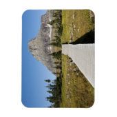 隠れた湖の景色への道 マグネット (縦)