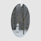 隣人の雪だるま冬の雪景色 オーナメント (正面)