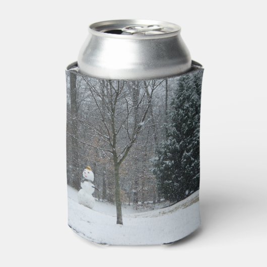 隣人の雪だるま冬の雪景色 缶クーラー (缶正面)