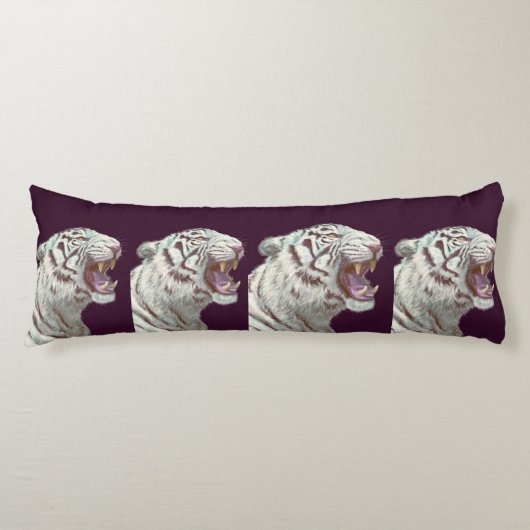 雄々しい白い虎 - ボディピロー デザイン (正面)