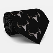 (雄ジカの)枝角のタイが付いている黒く、銀製のシカのスカル ネクタイ (ロール)