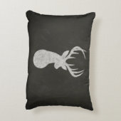 (雄ジカの)枝角のチョークのスケッチを持つシカ アクセントクッション (裏面(縦))