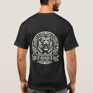 雄叫びタイガーの部族柄Tシャツ Tシャツ