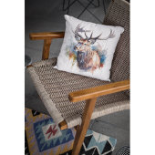 雄壮な水彩のエゾシカの肖像 クッション