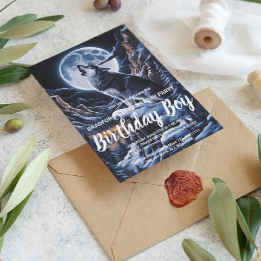 雄大なアルパカが穏やかな野原に ポストカード