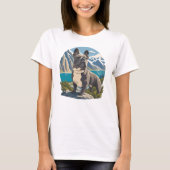 雄大なフレンチブルドッグの山湖冒険 Tシャツ (正面)