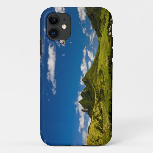 雄大なライオンの景色の中でパラセーリング Case-Mate iPhoneケース (裏面)