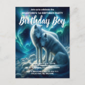 雄大な白いオオカミが誕生日招待状に横たわる ポストカード (正面)