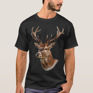 雄大な角を持つ牡鹿の肖像画 Tシャツ
