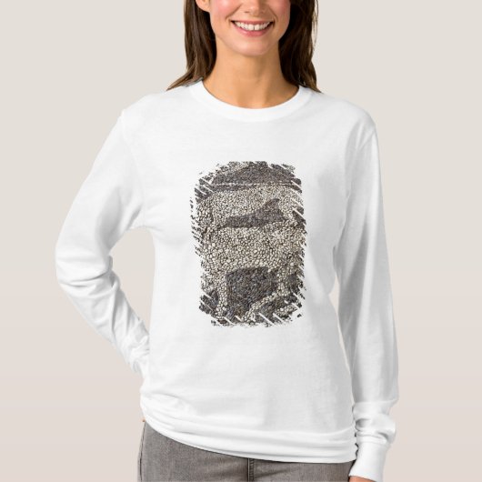 雄牛を攻撃しているヒョウ Tシャツ (正面)