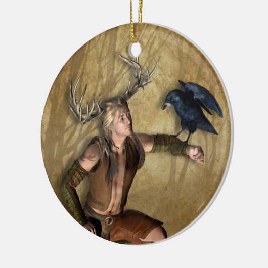 雄鹿およびワタリガラスのパーソナライズな円形のオーナメント セラミックオーナメント (左)