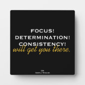 「集中しろ！決意！一貫性！.....」 プラーク (正面)