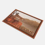 集中 – クーガー – ようこそ ドアマット (アングル)