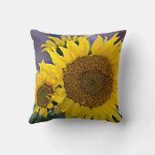 集合ひまわりクローズアップ写真 クッション (裏面)