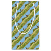 雌のアヒルが飛んでいる スモールペーパーバッグ (裏面)