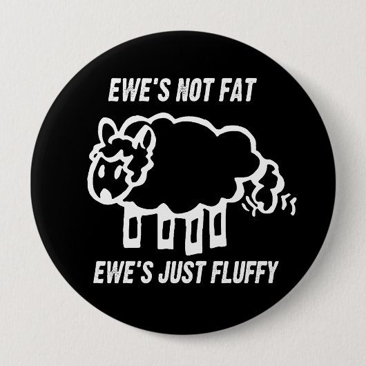 雌ヒツジのないFATの雌ヒツジの公正で柔らかいTシャツ 缶バッジ (正面)