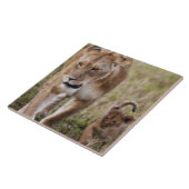 雌ライオンと子連れ タイル (側面)