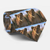 雌ライオン愛好家への贈り物 ネクタイ (ロール)