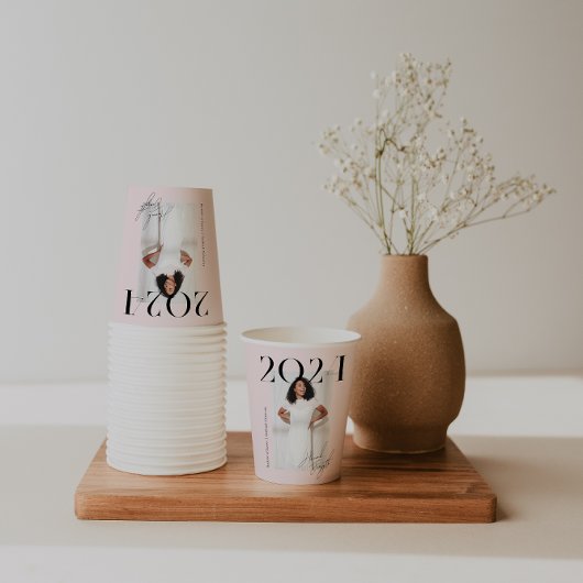 雑モダンスタイリッシュ誌 |卒業写真 紙コップ