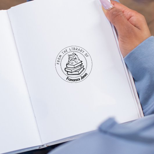 雑巾の人形の猫、図書館の本 ラバースタンプ