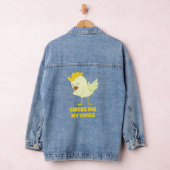 雛が私のカールを掘る幼児のシャツのおもしろいカールした髪 デニムジャケット (ハンガー)