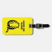 離れおもしろい独り猫の黄色い旅行荷物 ラゲッジタグ (正面横)