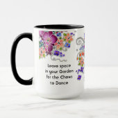 離れ宇宙の庭で歌を踊る マグカップ (左)