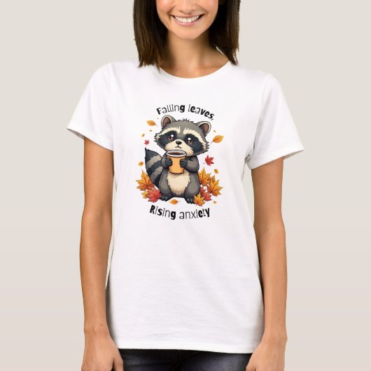 離れConcere - Cute Raccoon with Coffee Tシャツ (正面)