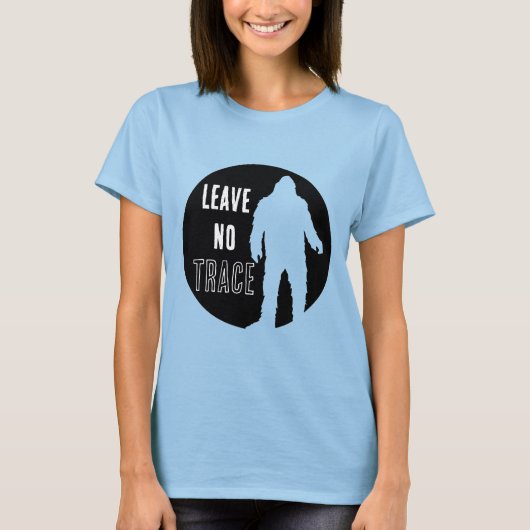 離れNo Trace Bigfoot Tシャツ (正面)