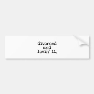 離婚するおもしろいな離婚のギフト"およびlovinそれ。" バンパーステッカー