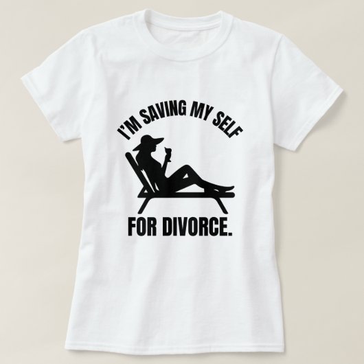 離婚まであと少し、冗談だよ 面白い 離婚 ジョーク Tシャツ (デザイン正面)